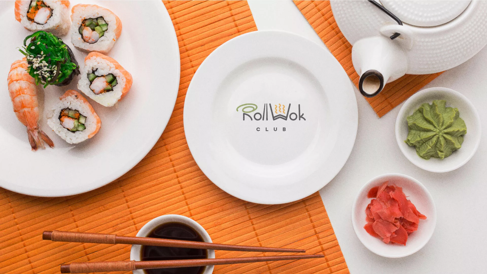 Разработка логотипа и фирменного стиля суши-бара «Roll Wok Club» в Высоковске